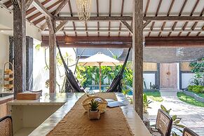 Madeira Javanese Joglo, Jimbaran