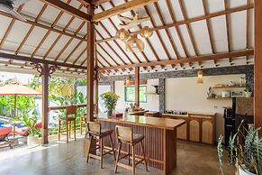 Madeira Javanese Joglo, Jimbaran