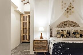 Madeira Javanese Joglo, Jimbaran