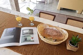 Madeira Javanese Joglo, Jimbaran