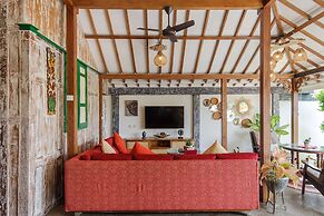 Madeira Javanese Joglo, Jimbaran