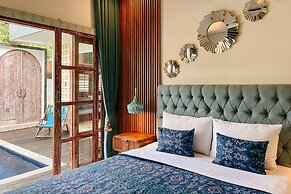 Madeira Javanese Joglo, Jimbaran