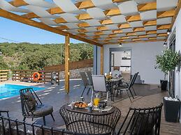 Villa Eleonas With Private Swimming Pool