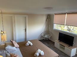 Villa De La Vita Alykes