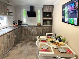 Villa De La Vita Alykes