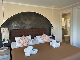 Villa De La Vita Alykes