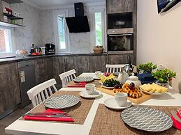 Villa De La Vita Alykes