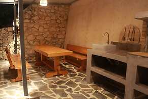 Villa De La Vita Alykes