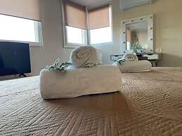 Villa De La Vita Alykes