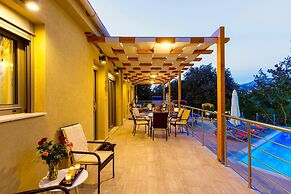 Villa Trules With Private Swimming Pool