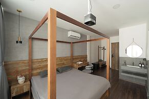 Zeus Living - Harmony Hideout