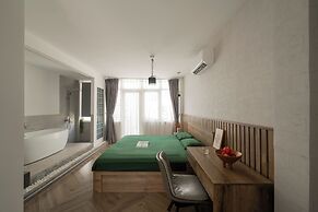 Zeus Living - Harmony Hideout