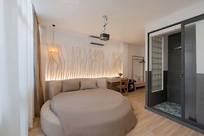 Zeus Living - Harmony Hideout