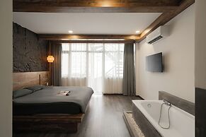 Zeus Living - Harmony Hideout