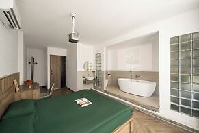 Zeus Living - Harmony Hideout