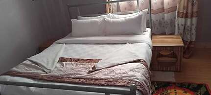 Lux Suites Hotfoot Homestays  Isiolo