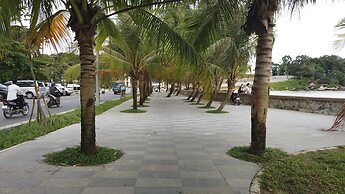 Grand La Vogue Hotel & Casino