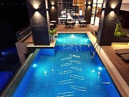 Grand La Vogue Hotel & Casino