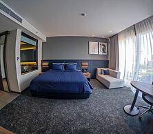 Grand La Vogue Hotel & Casino