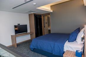 Grand La Vogue Hotel & Casino