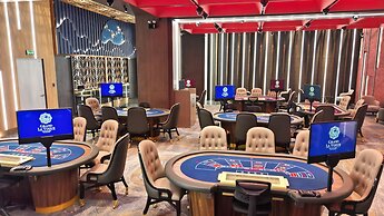 Grand La Vogue Hotel & Casino