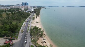 Grand La Vogue Hotel & Casino