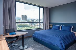 Grand La Vogue Hotel & Casino