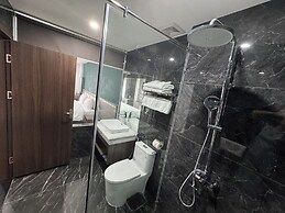 LUXURY PHOENIX HOTEL 2