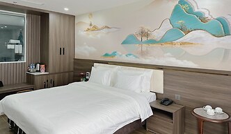 LUXURY PHOENIX HOTEL 2