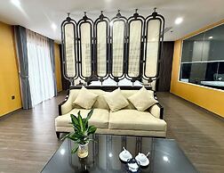 LUXURY PHOENIX HOTEL 2