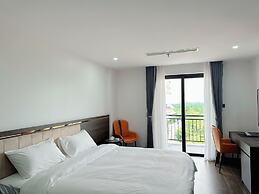 LUXURY PHOENIX HOTEL 2