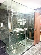 LUXURY PHOENIX HOTEL 2