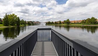 Charming 3BR Retreat Jacuzzi Comfort for 6