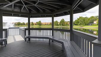 Charming 3BR Retreat Jacuzzi Comfort for 6