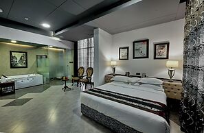 Insignia Hotels & Resorts