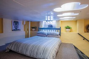 Clouds - 1 Bedroom Holiday Home - Milford Haven