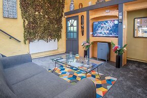 Clouds - 1 Bedroom Holiday Home - Milford Haven