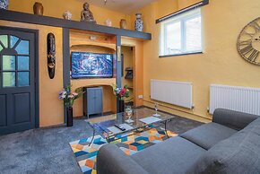 Clouds - 1 Bedroom Holiday Home - Milford Haven