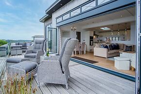 Shearwater 30 - 2 Bedroom Lodge - Summerhill