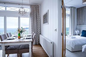 Shearwater 30 - 2 Bedroom Lodge - Summerhill