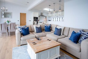 Shearwater 30 - 2 Bedroom Lodge - Summerhill