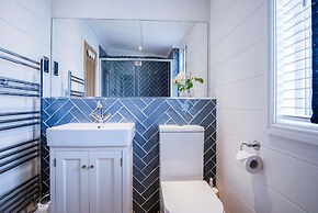 Shearwater 30 - 2 Bedroom Lodge - Summerhill