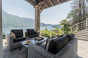 Villa Chiara Moltrasio With Private Garden