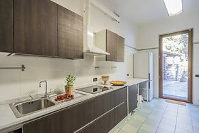 Villa Chiara Moltrasio With Private Garden