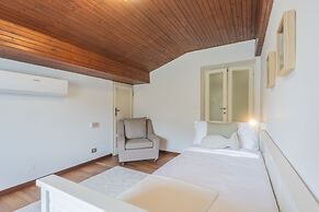 Villa Chiara Moltrasio With Private Garden