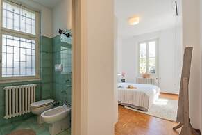 Villa Chiara Moltrasio With Private Garden