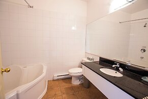 Room in Studio - Varenne Hotel Private Double Room 2 - A14