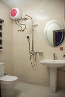 LINTOC HOTEL & SUITES LTD