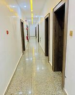 LINTOC HOTEL & SUITES LTD