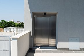 Lolita s Beachfront Loft